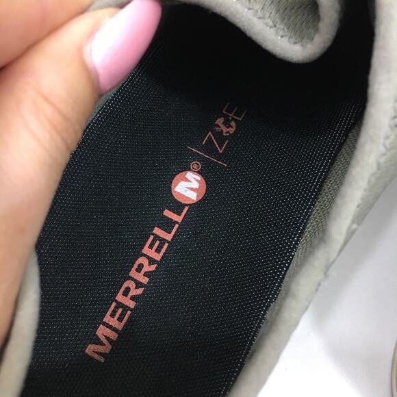 NEW Merrell performance footwear taupe sneakers - Picture 7 of 7